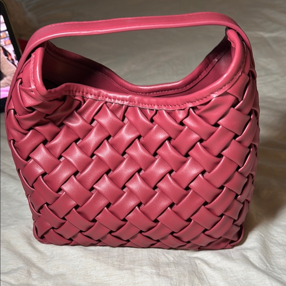 Elegant Woven Pink Handbag